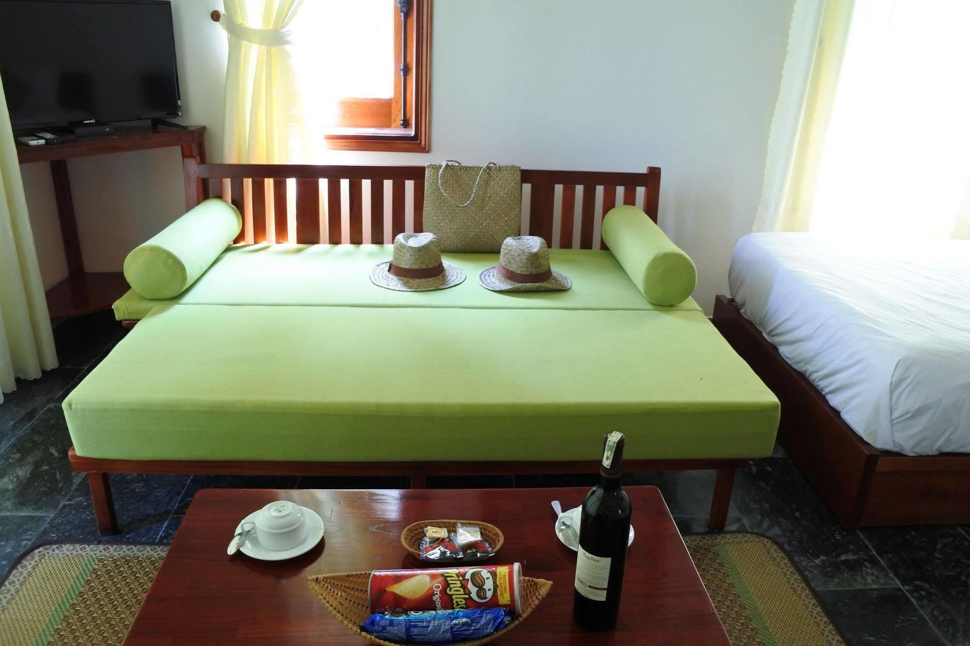 Hoi An Osaka Riverside Villa & Spa Екстериор снимка