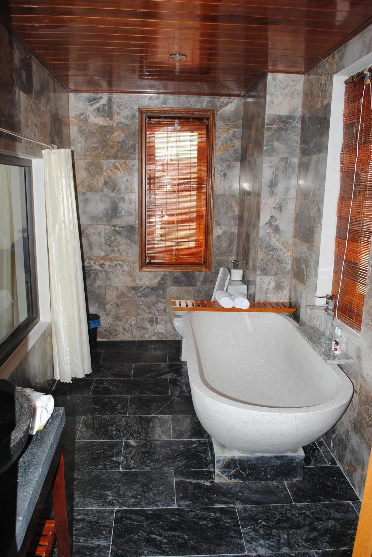 Hoi An Osaka Riverside Villa & Spa Екстериор снимка